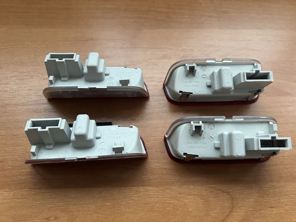 Комплект плафони підсвітки карт дверей VW Passat NMS USA