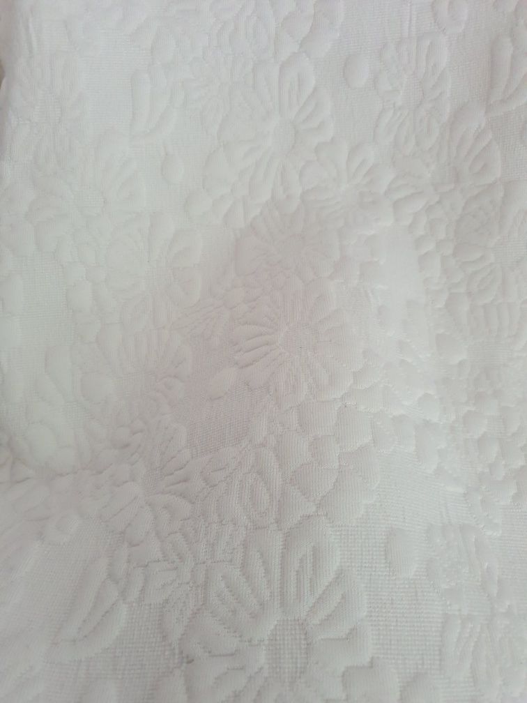 Bluza jesienno wiosenna wyjątkowa biała tłoczony wzór XS/S