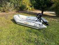 Barco Insuflável, 2,7 metros com motor Mercury 3,5Hp 4T