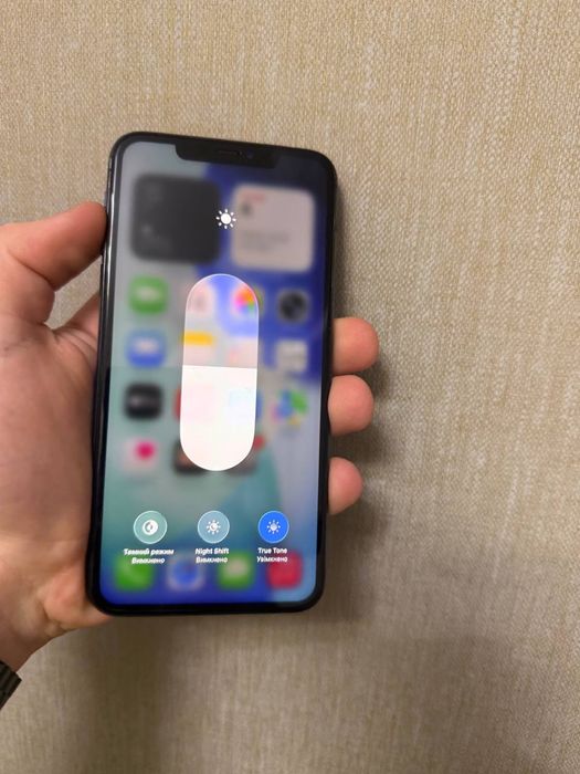 IPhone 11 pro max 64 gb