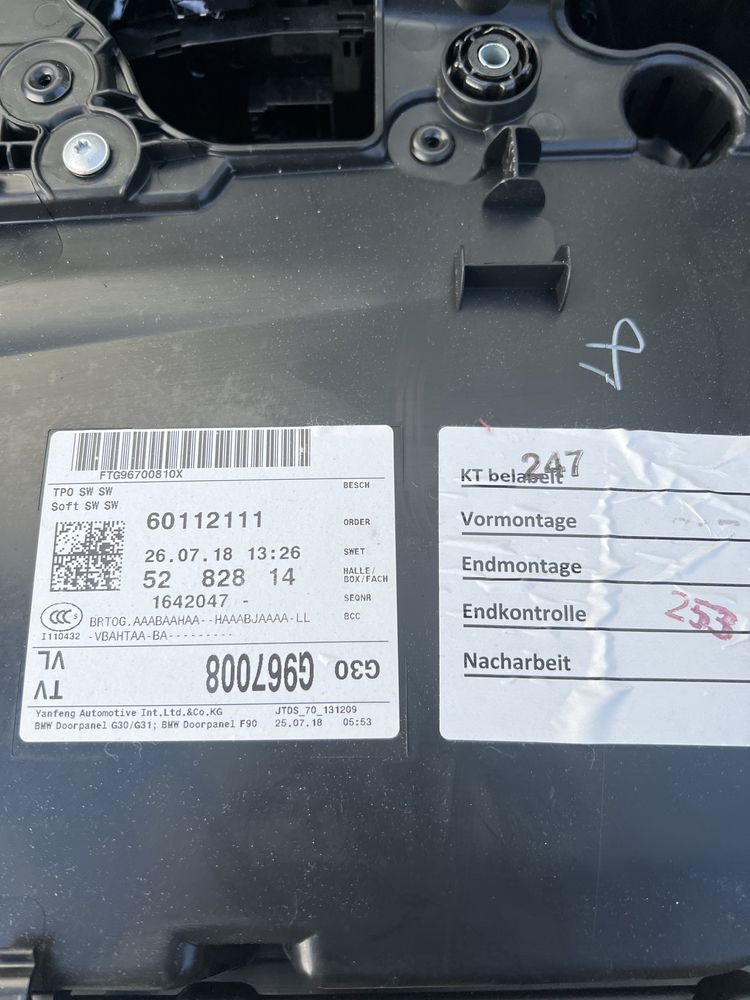 Карта дверей бмв г30 г31 bmw g30 g31 передняя левая перед ліва обшивка