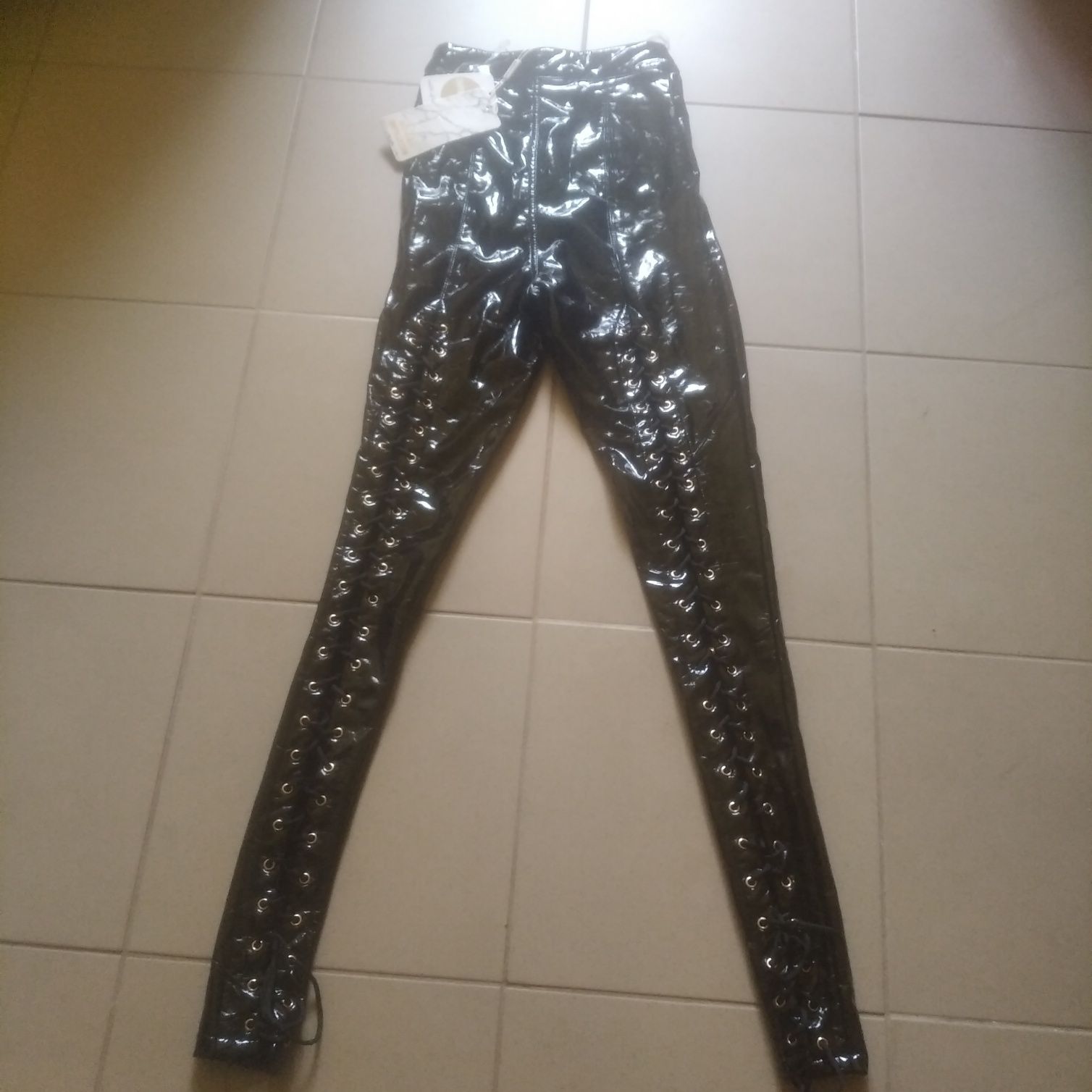 Spodnie sznurowane damskie OhPolly lakierowane rozmiar 2XS