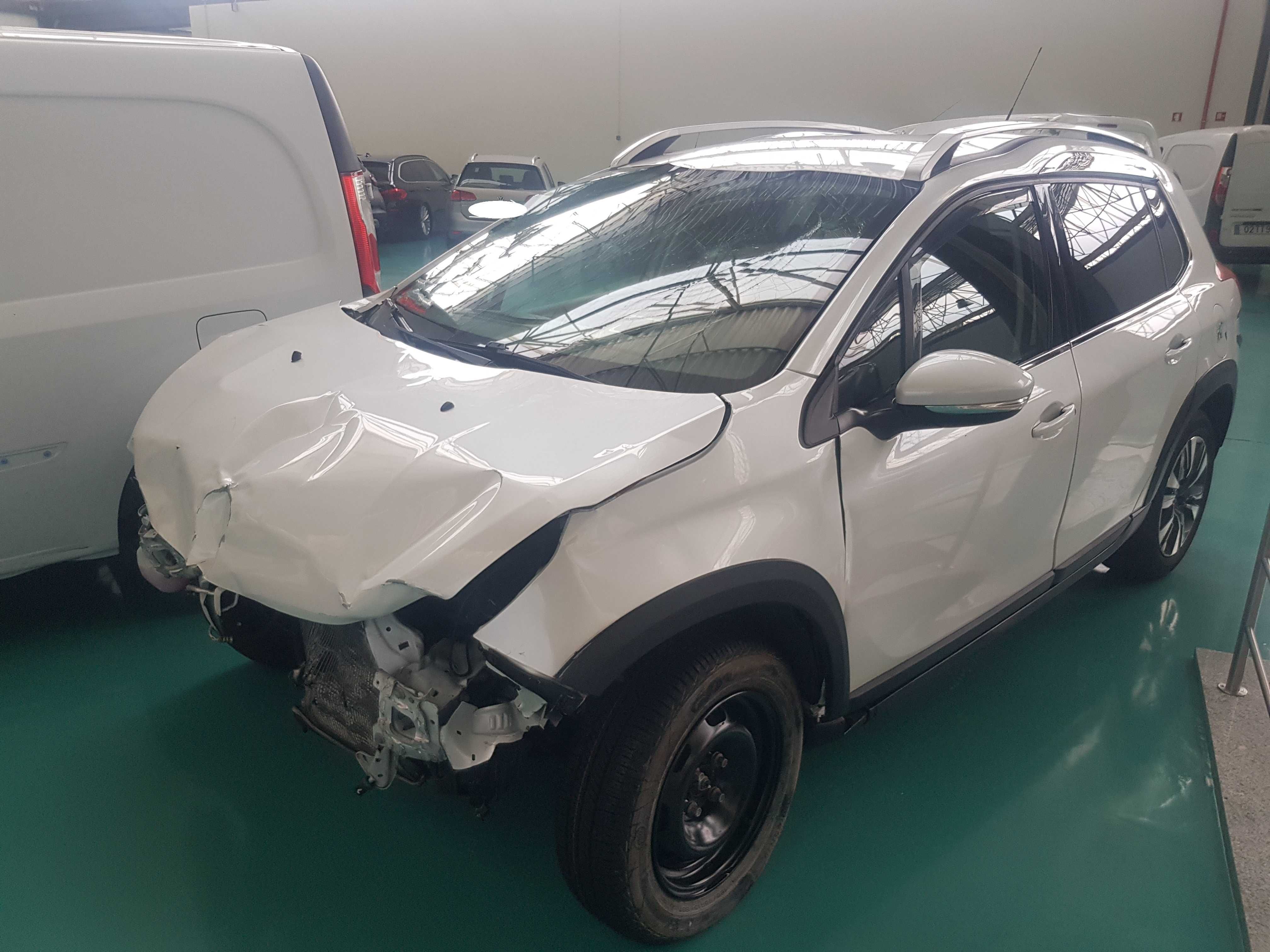 Peugeot 2008 1.2 PureTech Access