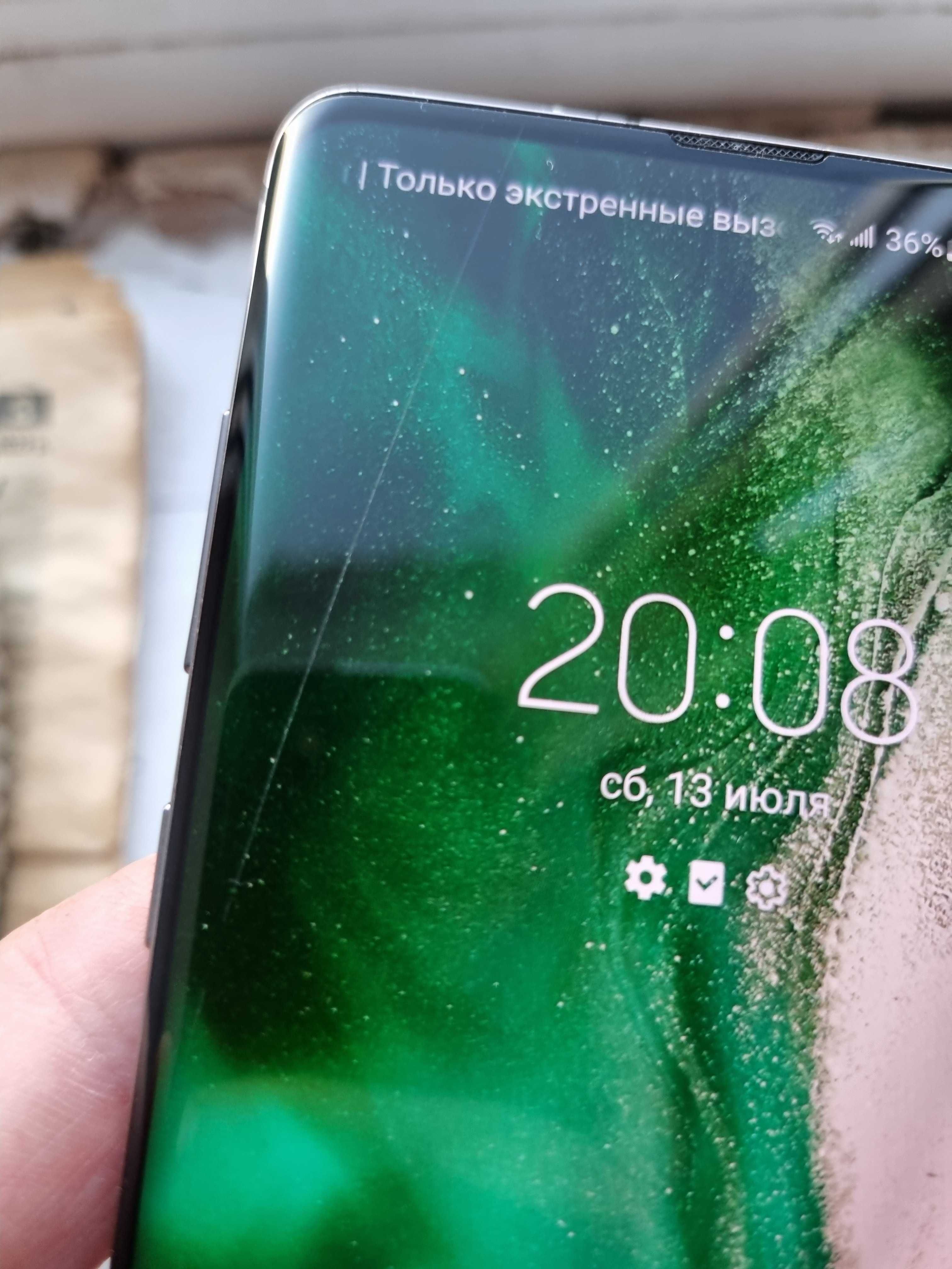 Samsung Galaxy S10+ SM-G975U1 8/128Gb хорошее состояние