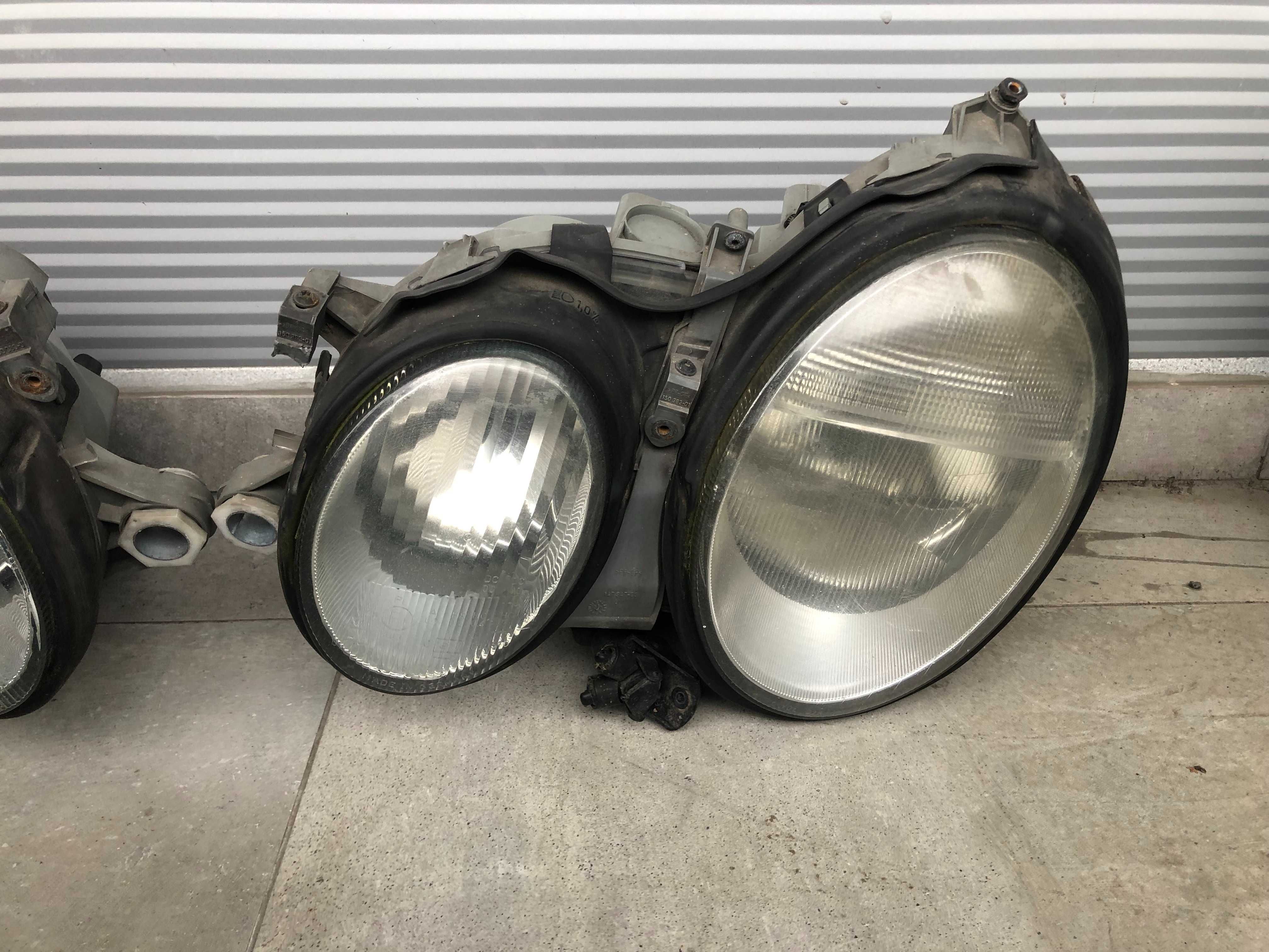 Reflektor Lampa Reflektory Lampy przód MERCEDES CLK W208 XENON Europa