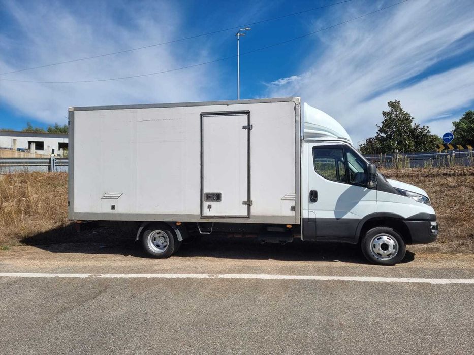 Aluguer de Carrinha Mudanças Transporte Frete