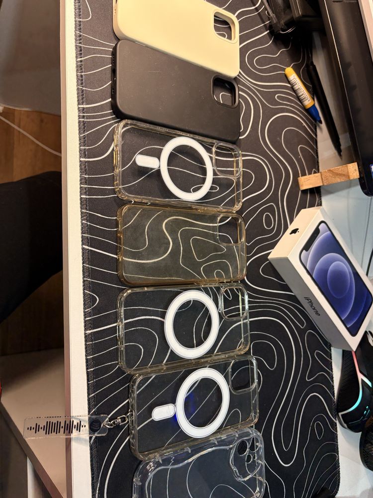 Iphone 12 +7 etui