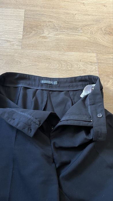 Calças de tecido pretas