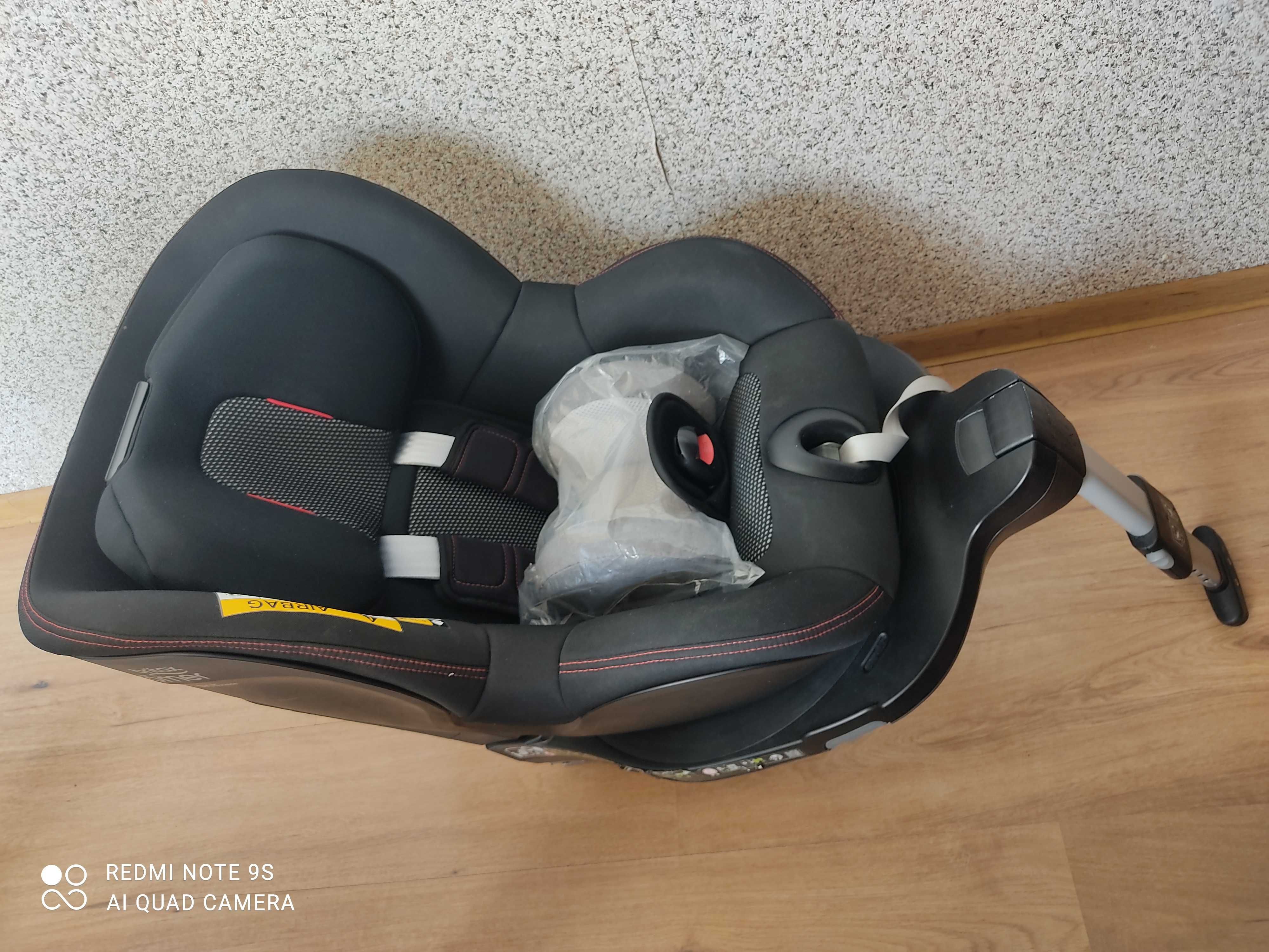 Fotelik Britax Romer Dualfix M isize 0-18kg