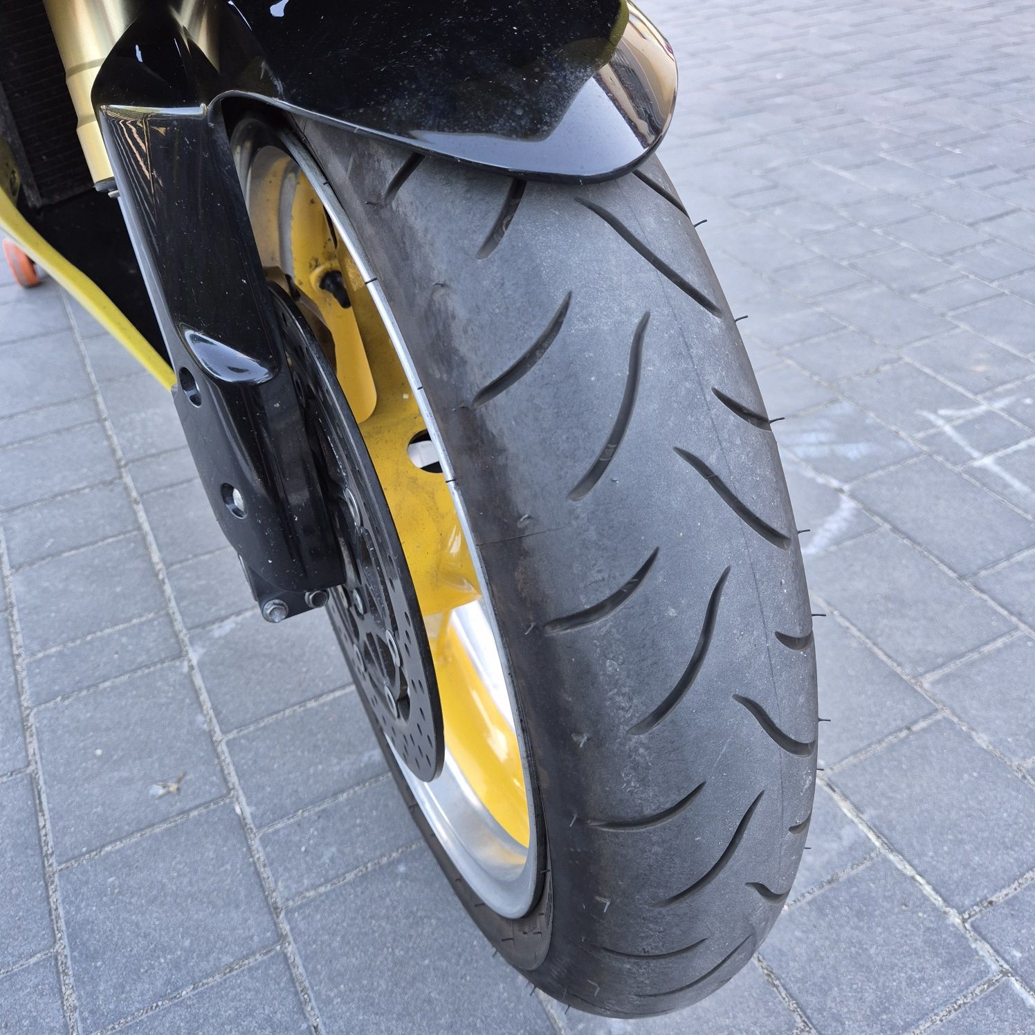 Suzuki gsx r 600 k4