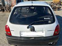 Porta da frente direita Opel Corsa B comercial mais material