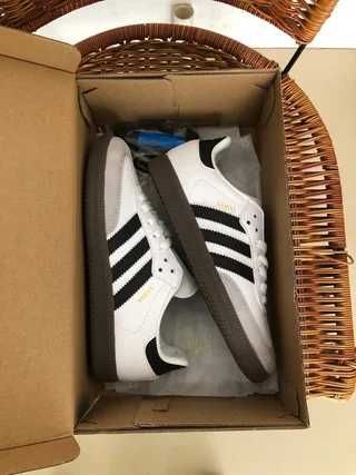 Supermiękkie dno/__Adidas Handball Aluminiowy czarny A>42
