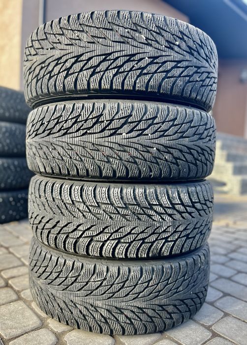 Шини зимові 205/60 r16 Nokian Hakkapeliitta R2 XL ідеал 6,5-7мм 2018