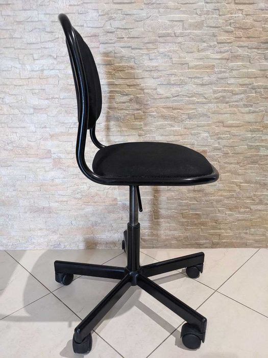 Dziecięce krzesło biurowe IKEA