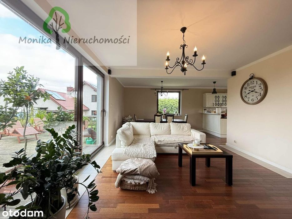 Piękny wolnostojący dom z widokiem na jezioro