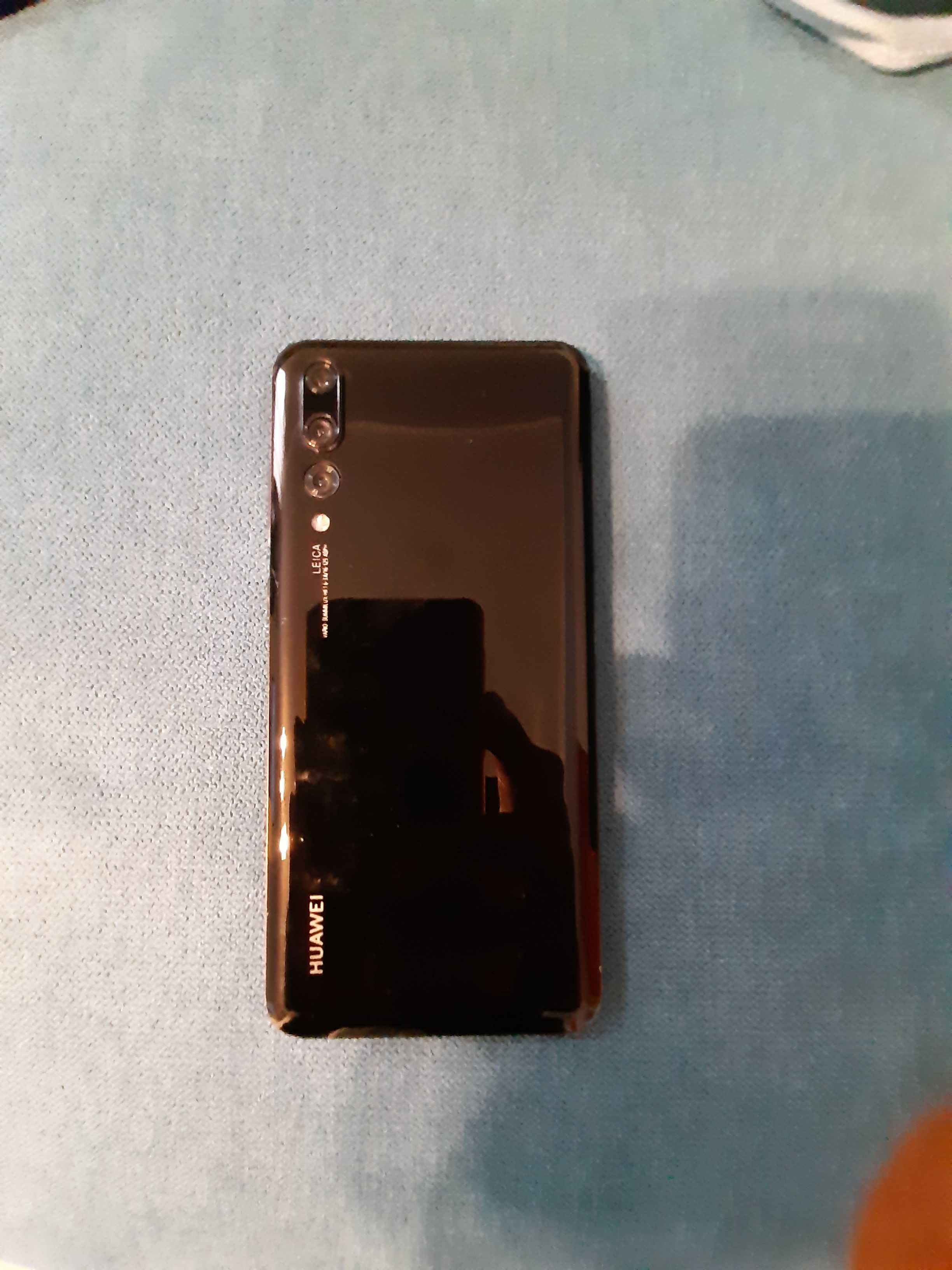 telefon 6gb ramu  huawei p20 pro