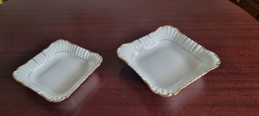 Salaterki z Chodzieży białej ze złotym szlaczkiem