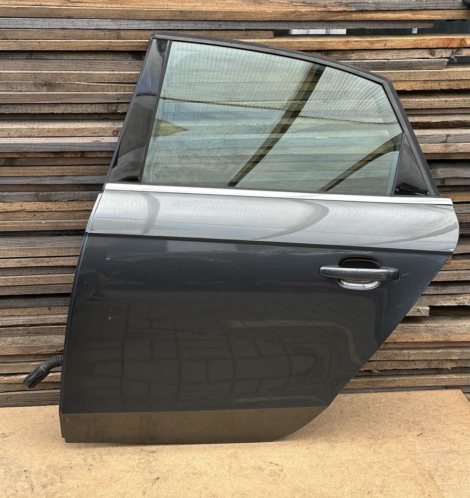 AUDI A4 S4 B8 LZ7S Sedan Drzwi prawy prawe lewe lewy tył