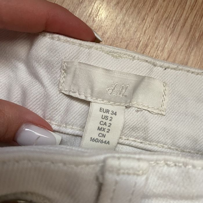 Білі джинси від H&M