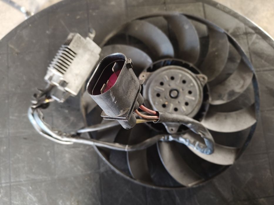 Wentylator wiskoza moduł sterownik wentylatorów audi A4 b6 b7 passat