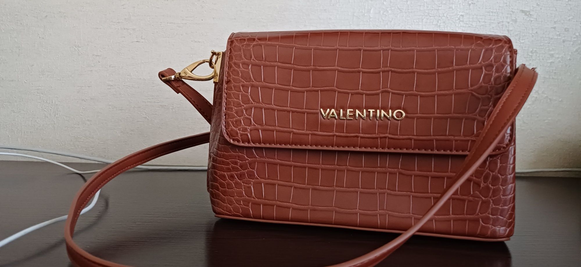 Сумка через плече Mario Valentino Michael Kors