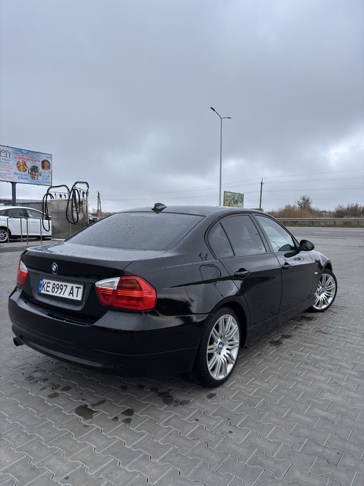 Продам BMW 3 E90 2007