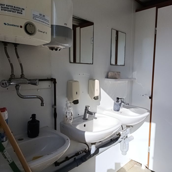 Kontener sanitarny, toaleta