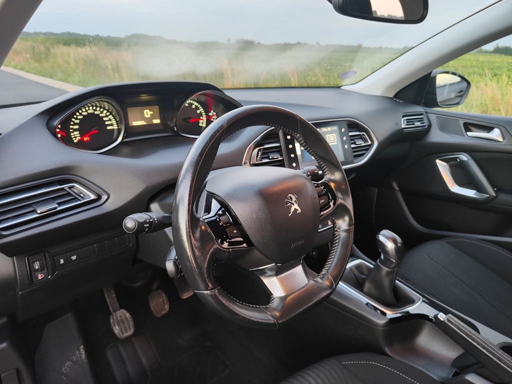 Peugeot 308 Bezwypadkowy/Mocno Doimwestowany/Nowy Rozrząd