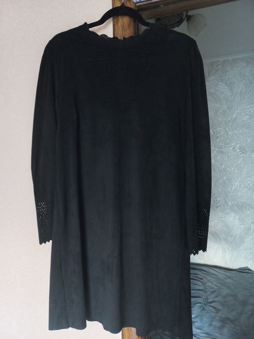 Продам сукню чорного кольору