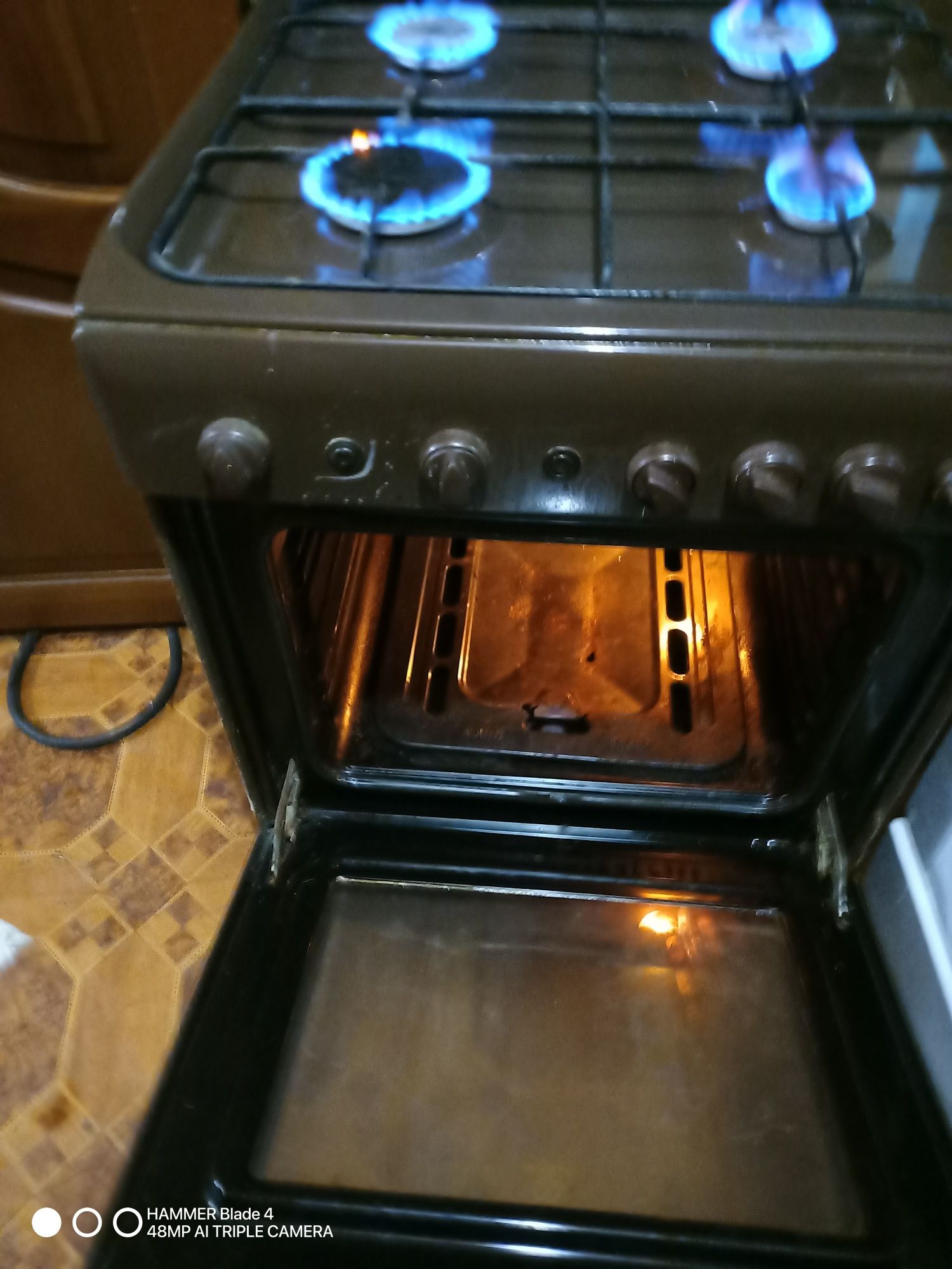 Газовая Плита INDESIT 50 см..
