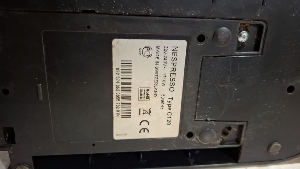 Spieniacz na mleko do ekspresu Nespresso  C 120