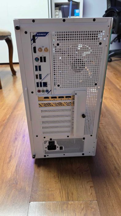 Komputer I5-14600K, 32GB, RX 9070 XT, 2TB SSD M2 Nowy Biały