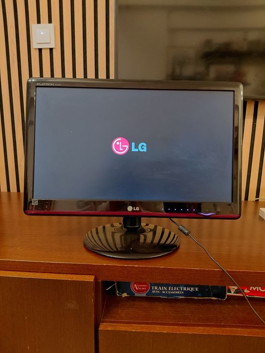 Monitor 22,5 polegadas LG