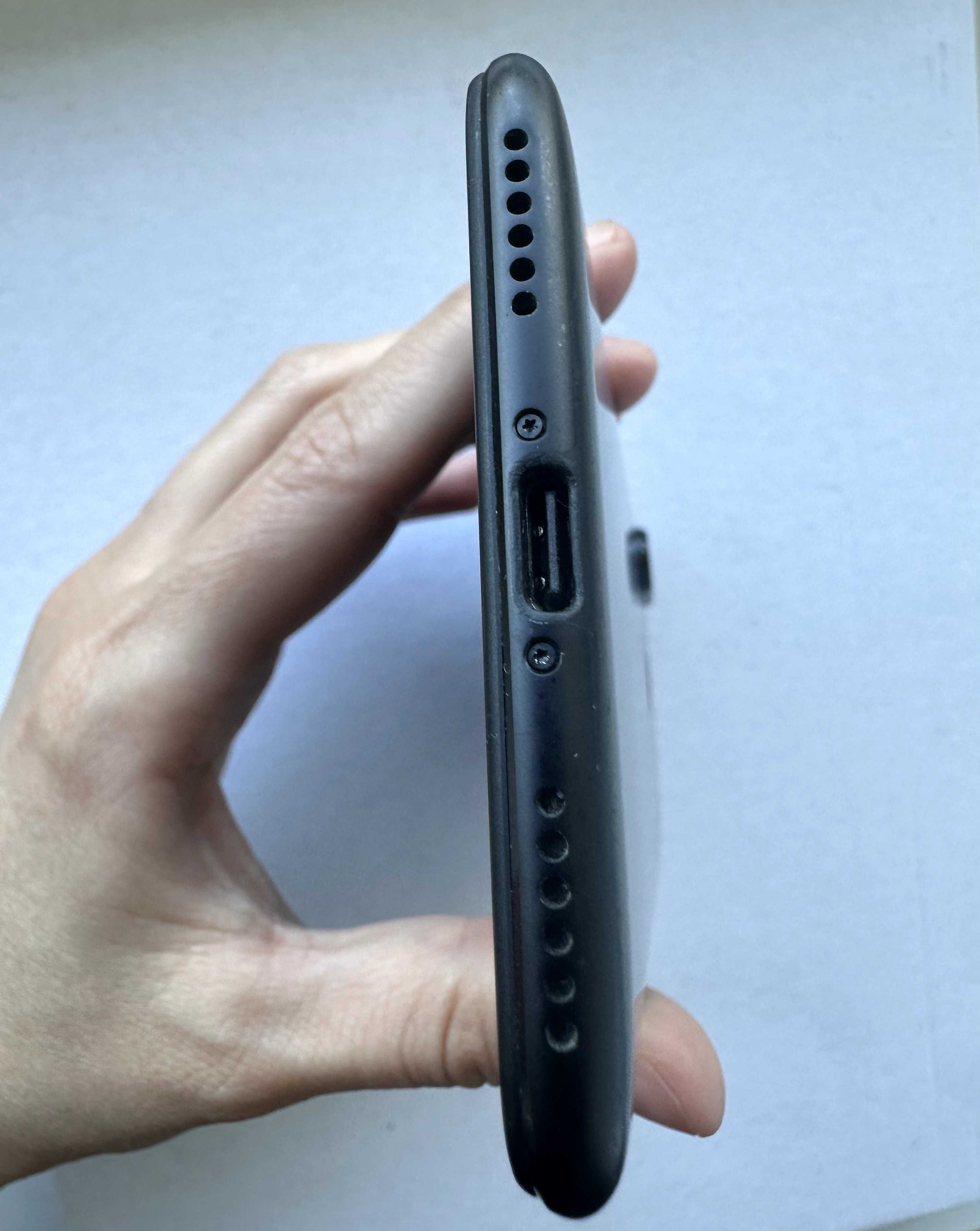 Смартфон Xiaomi Mi A2 4/64