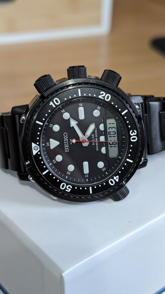 Zegarek Seiko Prospex Arnie Hybrid Divers SNJ037P1
