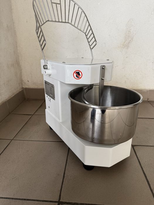 Тістоміс Промисловий Одношвидкісний Обєм 8 Літрів!