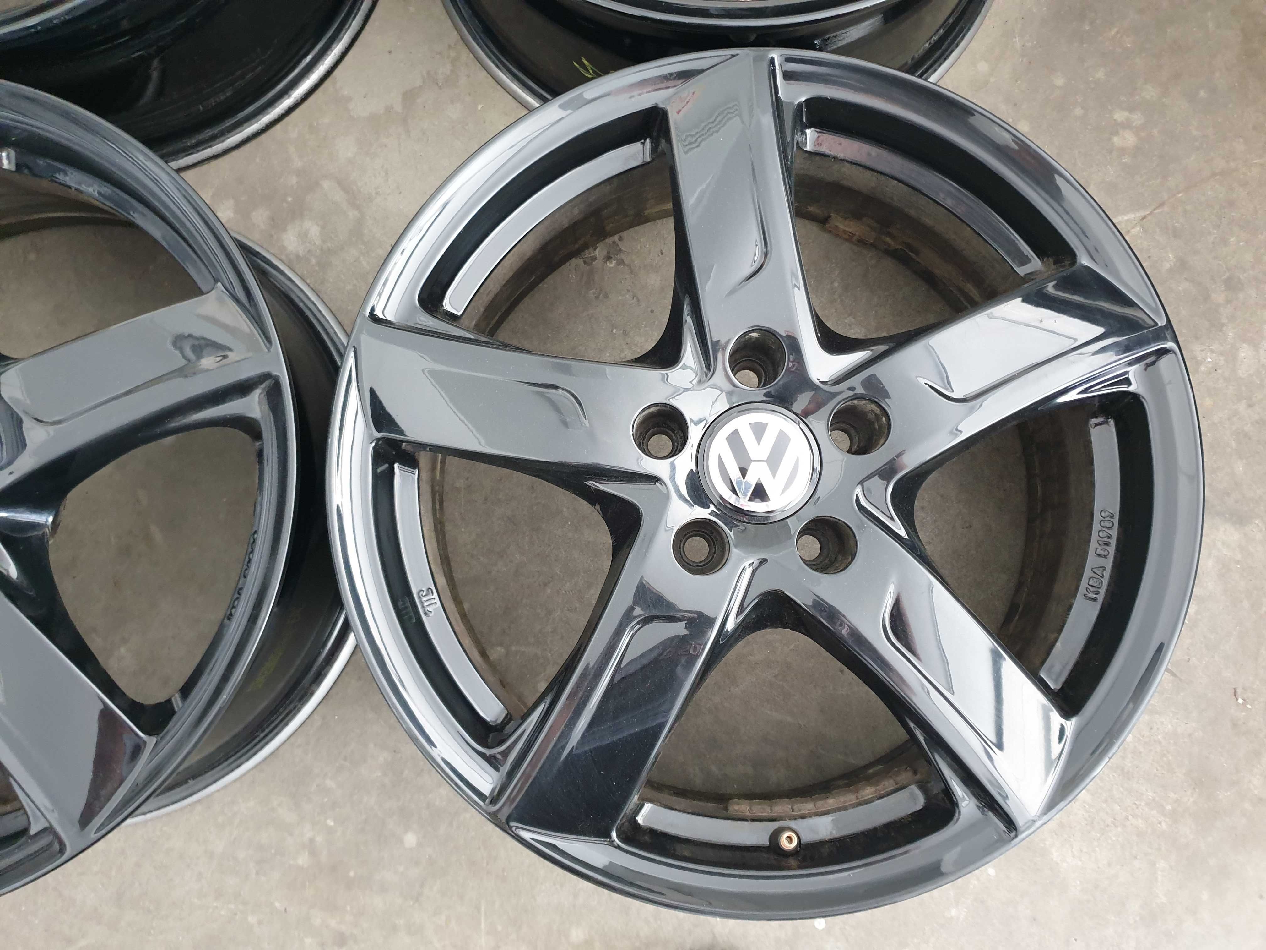 Alufelgi 17" VW Passat B6 B7 B8 Golf VII Caddy Tiguan Touran T4 5x112