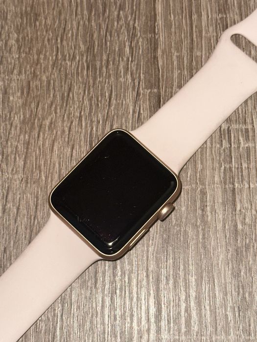 Apple watch series 3 42 mm.