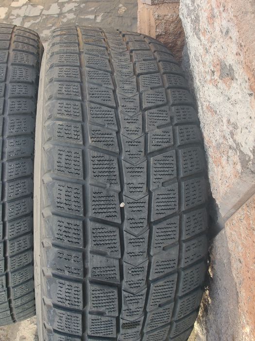 Шина Roadstone Winguard Ice 235/60R18 103Q