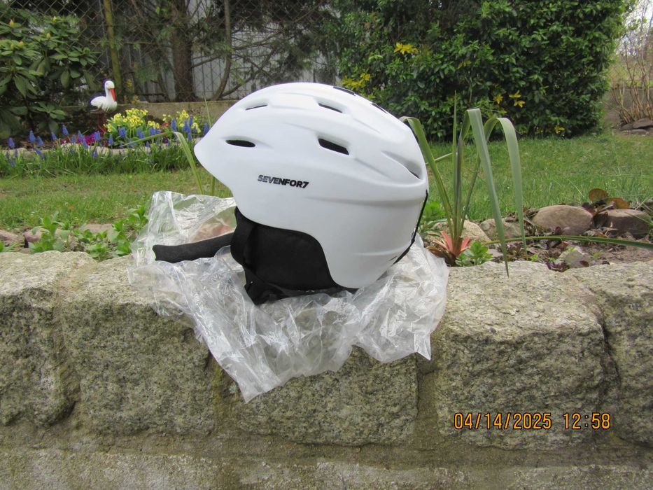 Kask na narty nie używany