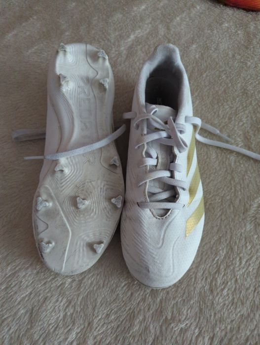 Футбольні бутси Adidas Predator