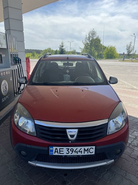 Продам автомобиль Dacia