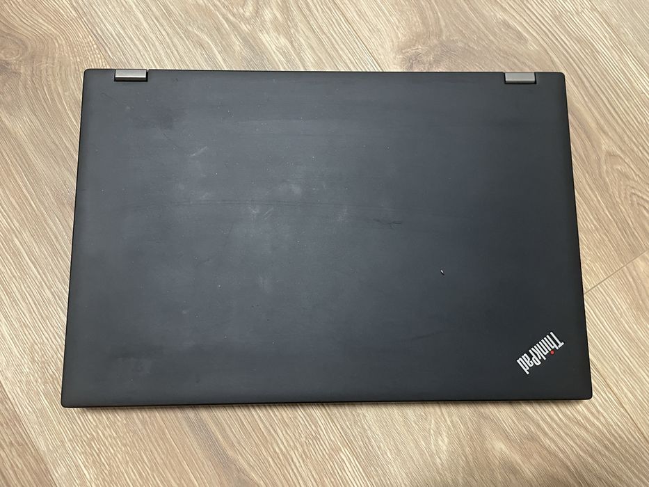 Lenovo Thinkpad P52 i7-8850H 32/256 NVIDIA Quadro P1000 + zasilacz