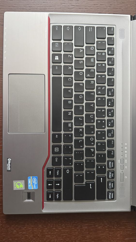 Laptop Lifebook E743 Fuhitsu i3-3220M CPU 4GB RAM 224 GB SSD