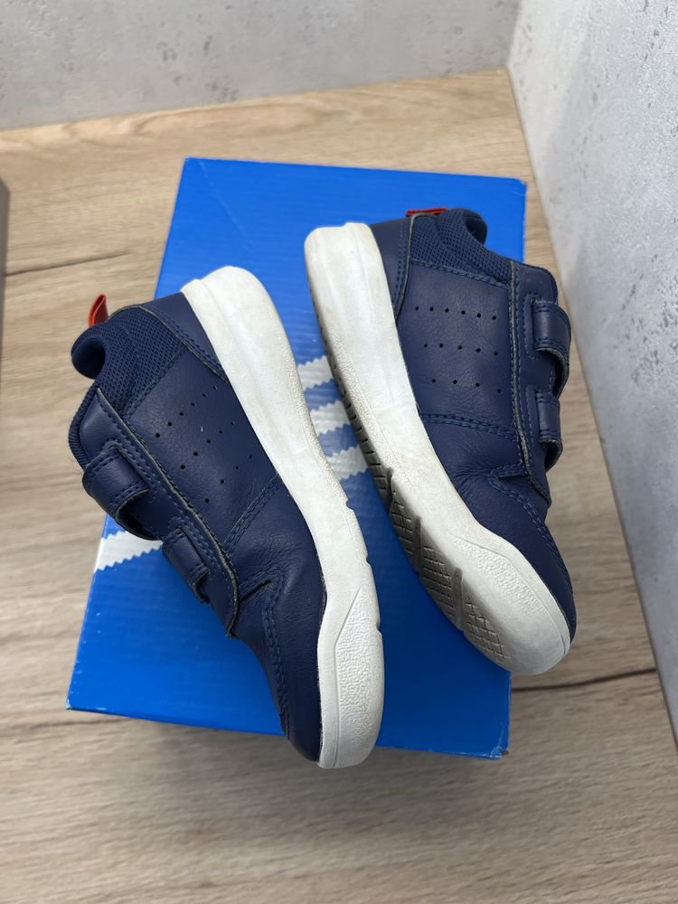 Кросівки adidas 29р