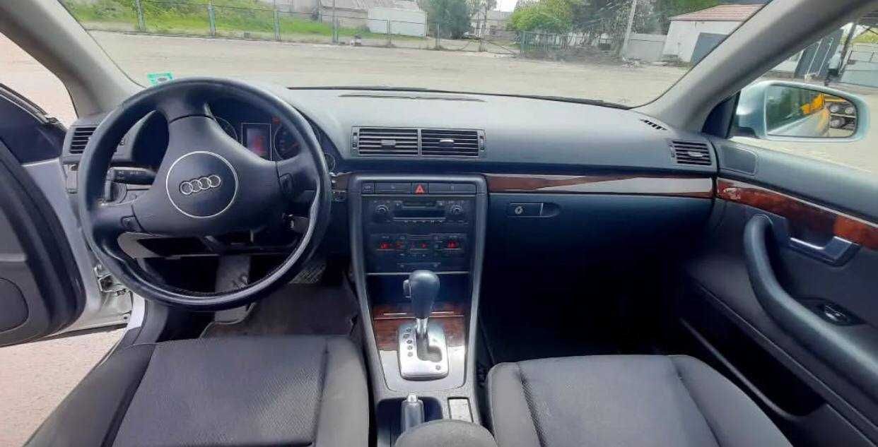 Разборка Audi A4 B6 2.5 TDI AYM розборка ауди а4 б6 запчастини