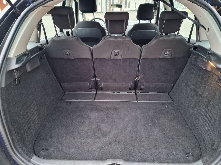Citroen C4 Picasso 1.8 Benzyna Klimatyzacja Hak Isofix Czujniki