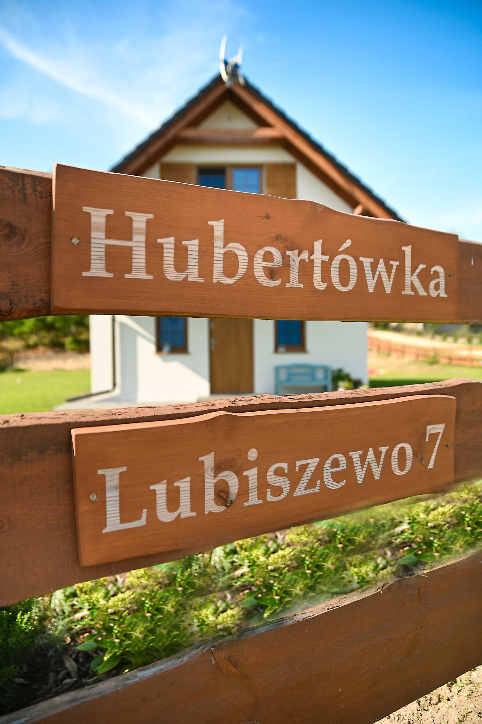 Domek na Kaszubach "Hubertówka" w Lipuszu +BASEN: wolne od 12.08!!