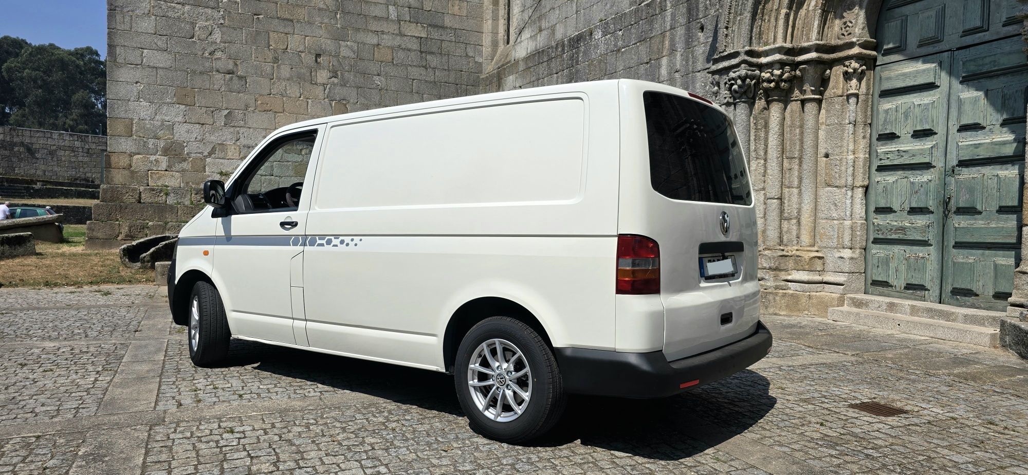 Volkswagen transporter t5 1.9tdi(CAMPERVAN)