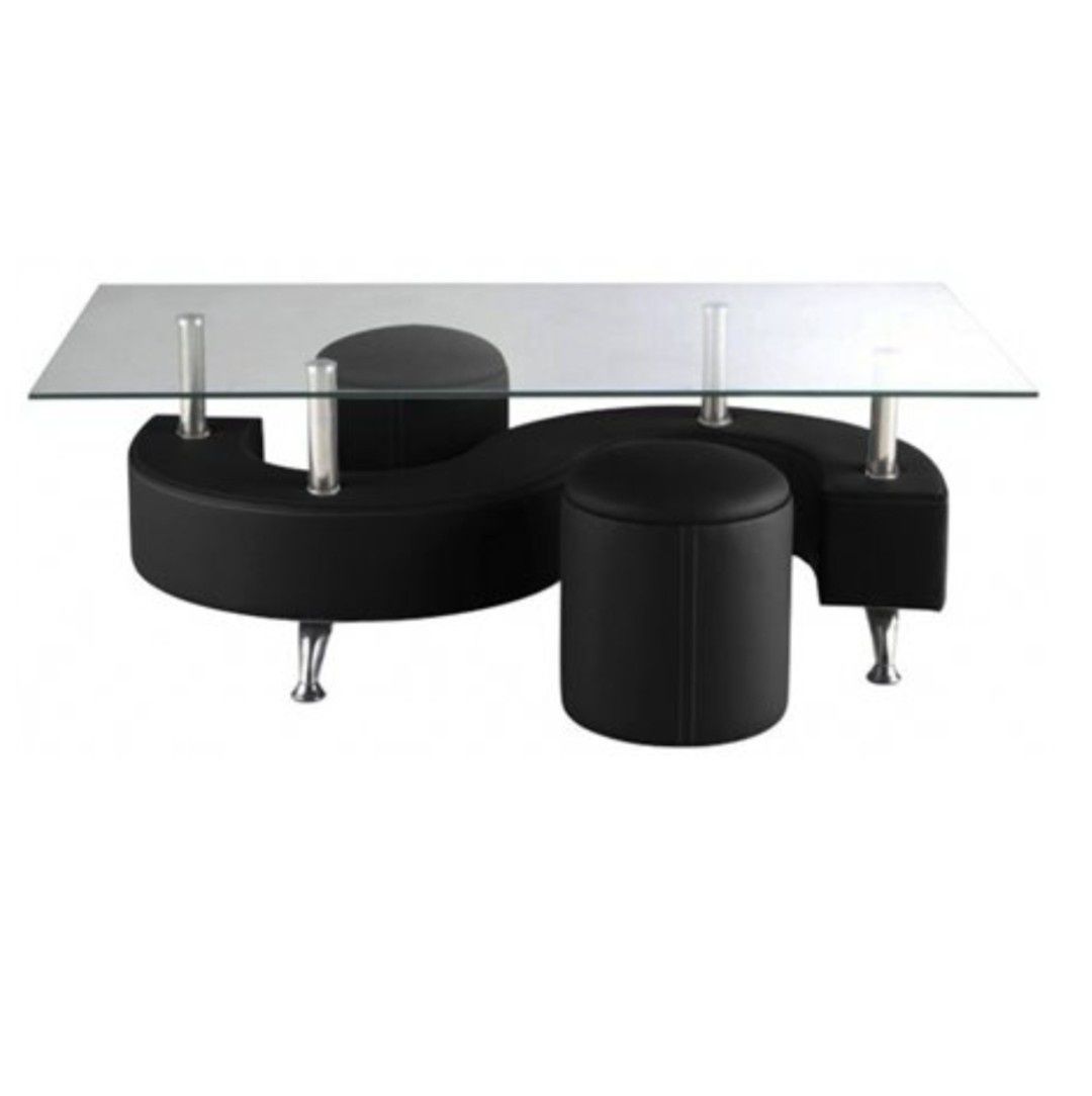 Mesa de centro com puffs
